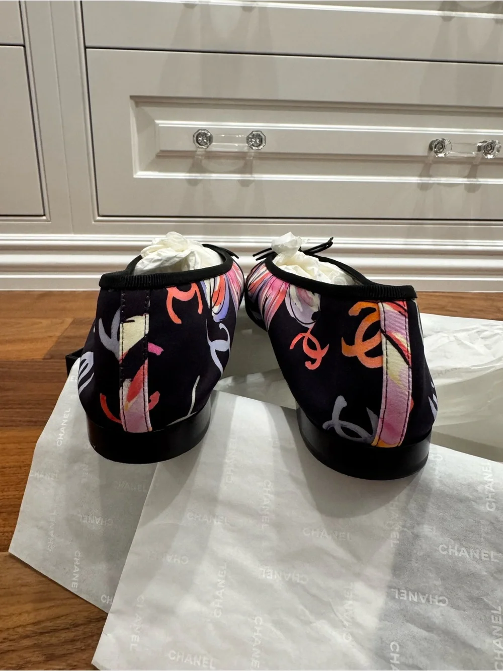 CHANEL 2024 Interlocking CC Logo Multicolor Ballet Flats 40.5 C or Wide